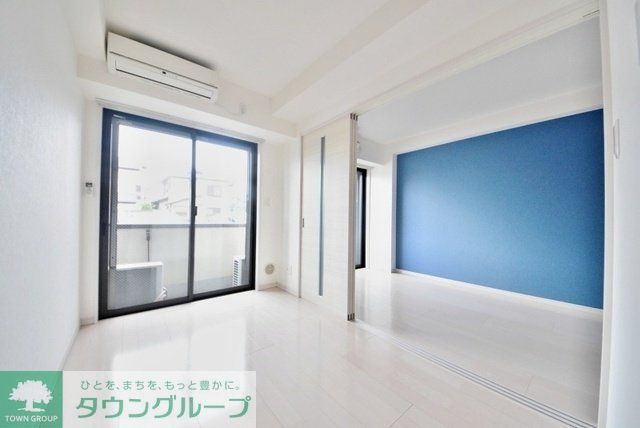 その他部屋・スペース　アクセントクロスの色が異なる場合が場合がございます。