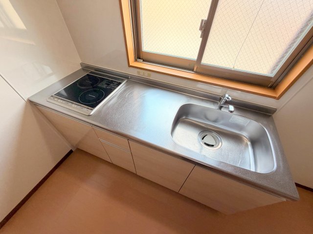 キッチン　ＩＨコンロなのでお掃除らくらく