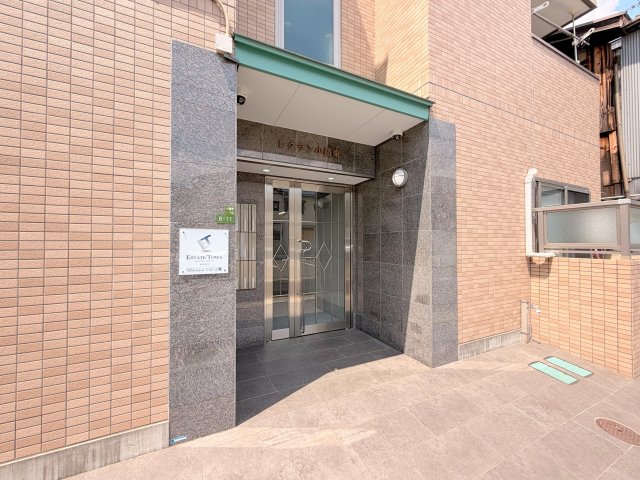 エントランス　綺麗なエントランスです。