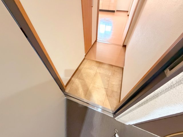 玄関　素敵な玄関は毎朝あなたを元気に送りだしてくれますよ。