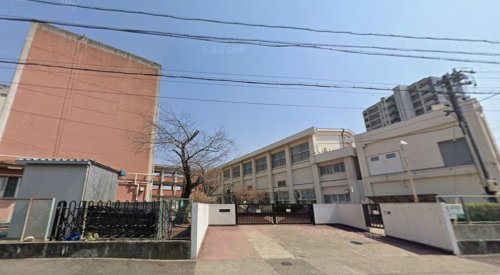 小学校　名古屋市立千代田橋小学校（小学校）まで411m
