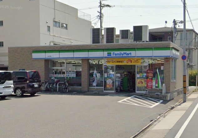 コンビニ　ファミリーマート 二女子店（コンビニ）まで403m