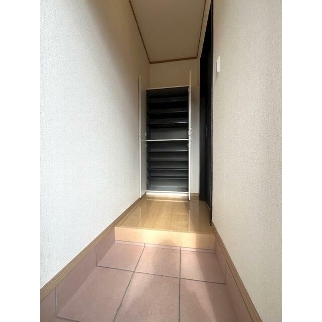 玄関　（イメージ）