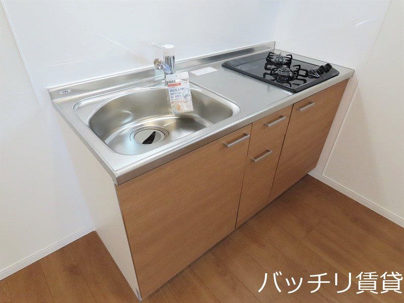 キッチン　別号室タイプの為、現状を優先致します