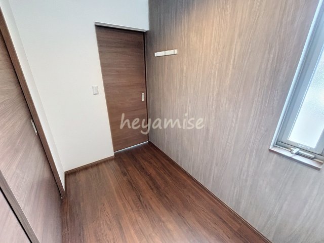居室・リビング　※同系型の写真になります。