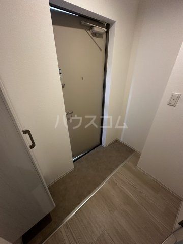 ジーメゾン岩槻加倉の玄関写真