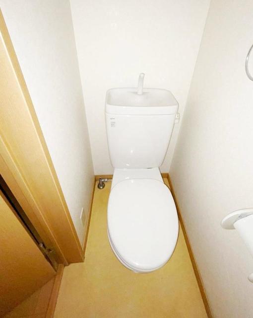 トイレ　同仕様参考写真