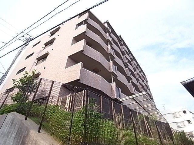 ガーデンコート楠ヶ丘の外観写真