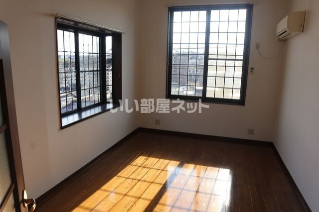 仙台市地下鉄南北線 八乙女駅 徒歩13分 2階建 築28年の居間写真