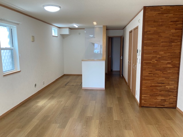 熊本市電健軍線 健軍町駅 徒歩19分 2階建 築10年の居間写真