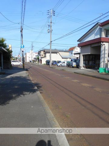 その他　前面道路（その他）まで0m