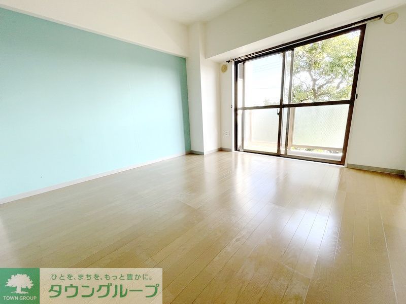 カームコート八景島の居間写真