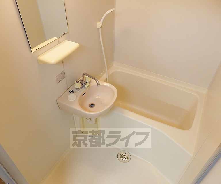 京阪本線 清水五条駅 徒歩9分 4階建 築30年の風呂写真