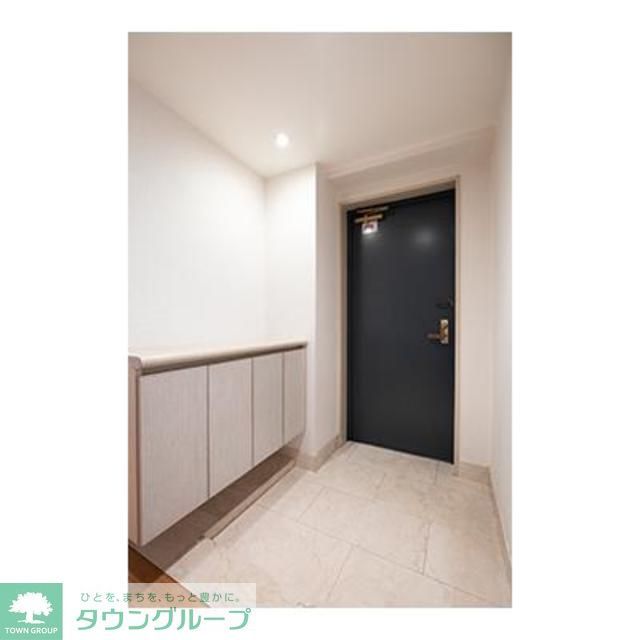 玄関　※写真は同タイプ住戸です。