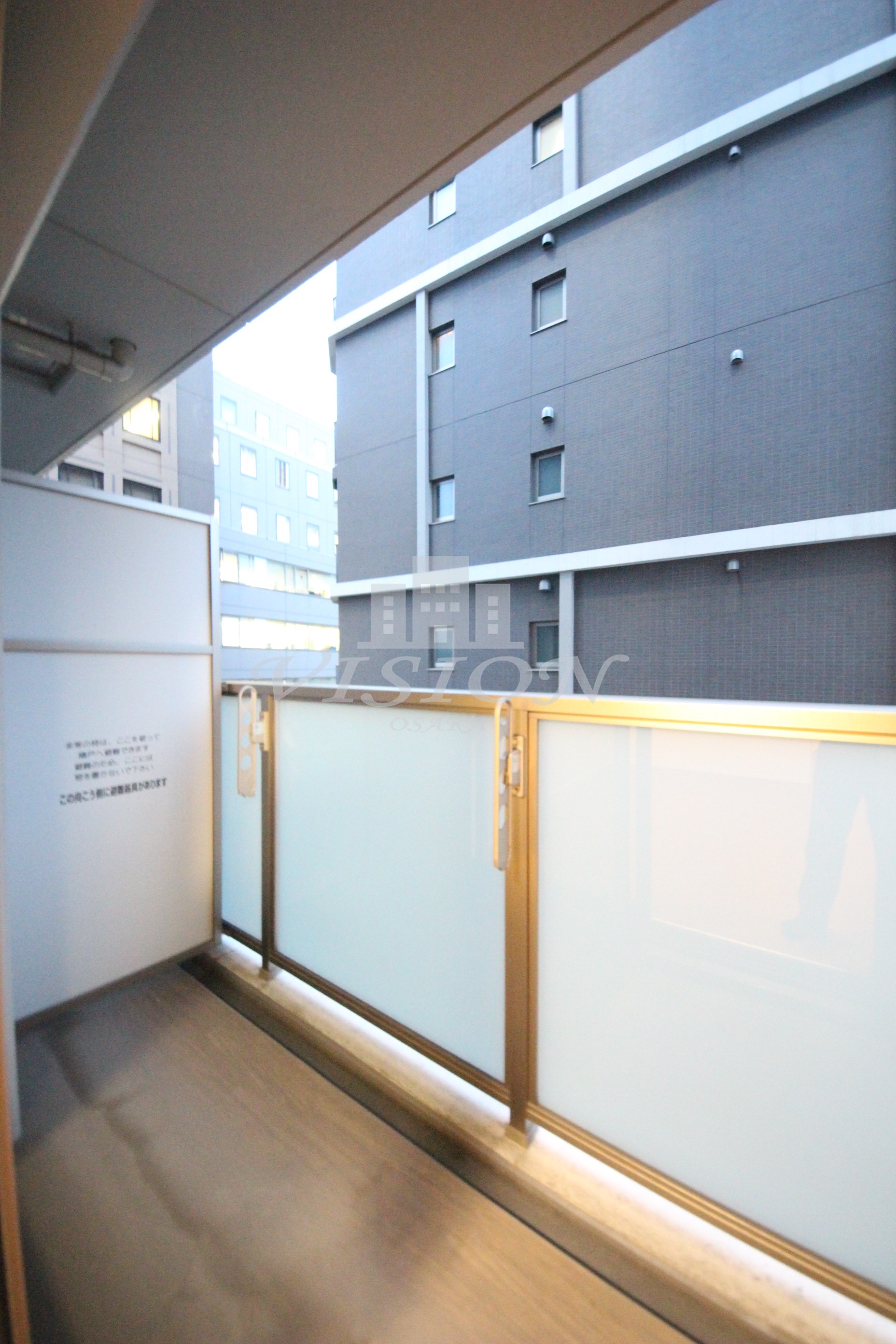 バルコニー　写真は別タイプとなります。