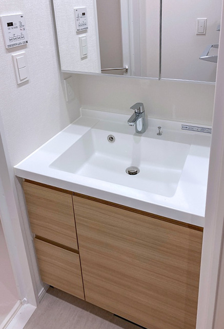 洗面設備　※写真は同タイプ住戸です。