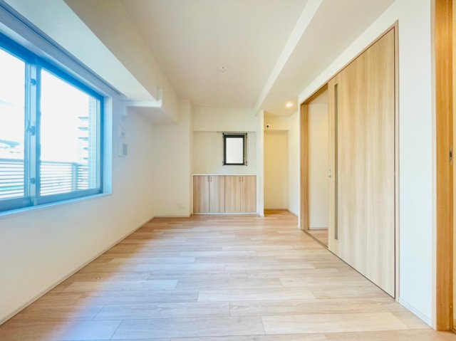 ファインフラッツ南森町の居間写真