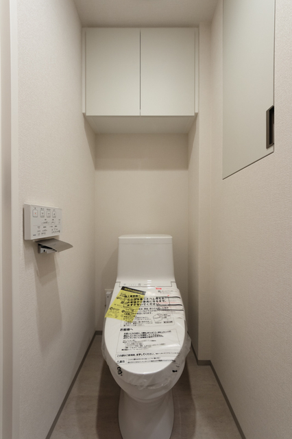 トイレ　※写真は同タイプ住戸です。