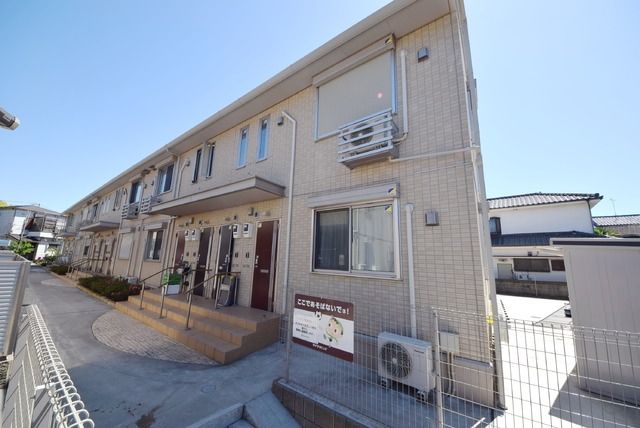 エントランス　都営新宿線　船堀駅徒歩21分です