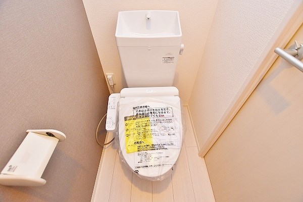 トイレ　★温水洗浄便座★