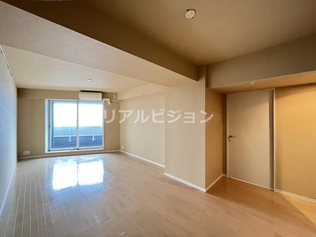 MY TOWER RESIDENCEの居間写真