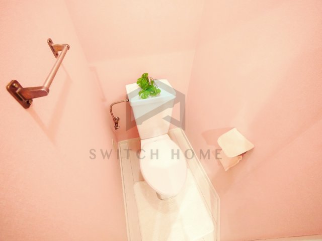 トイレ　清潔感のあるトイレです