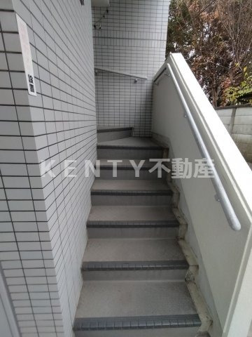 バルコニー　陽当たり良好なバルコニーです