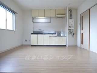 【広島市安佐北区落合のマンションの居室・リビング】