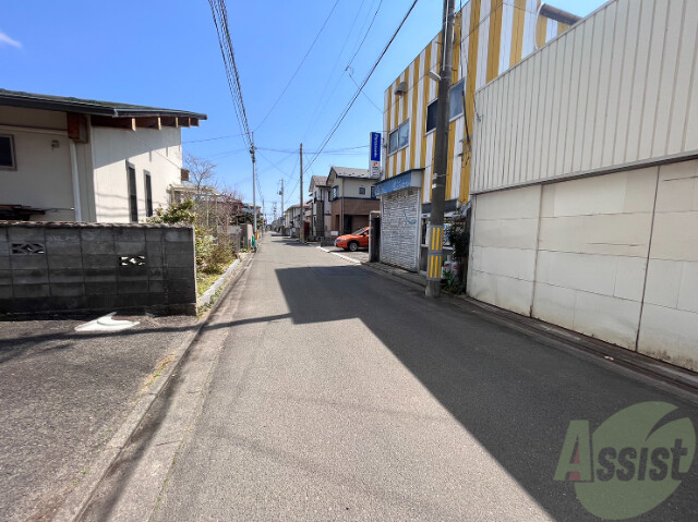 【仙台市若林区文化町のアパートの駐車場】