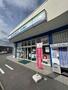 コンビニ　ファミリーマート　西村書店加西店（コンビニ）まで529m