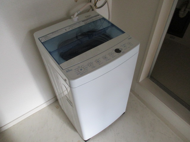 その他　洗濯機付き。