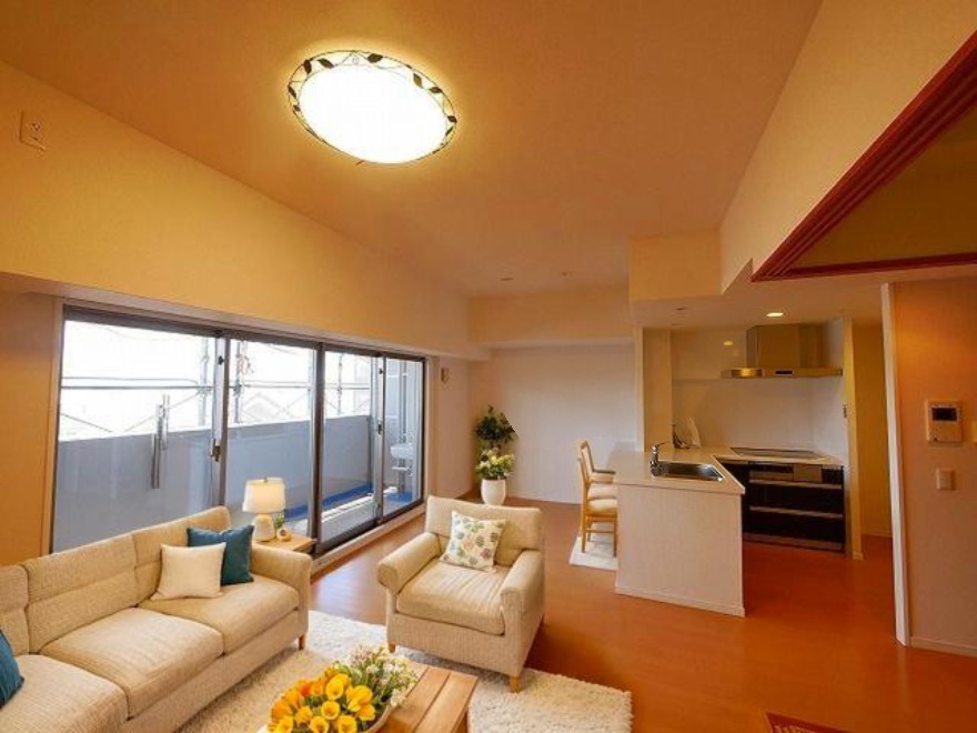 居室・リビング　CGで家具等を配置したもので家具等は含まれません