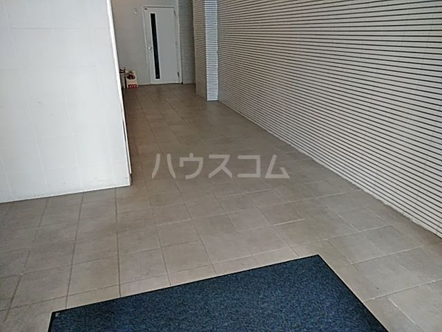 【名古屋市瑞穂区堀田通のマンションのロビー】