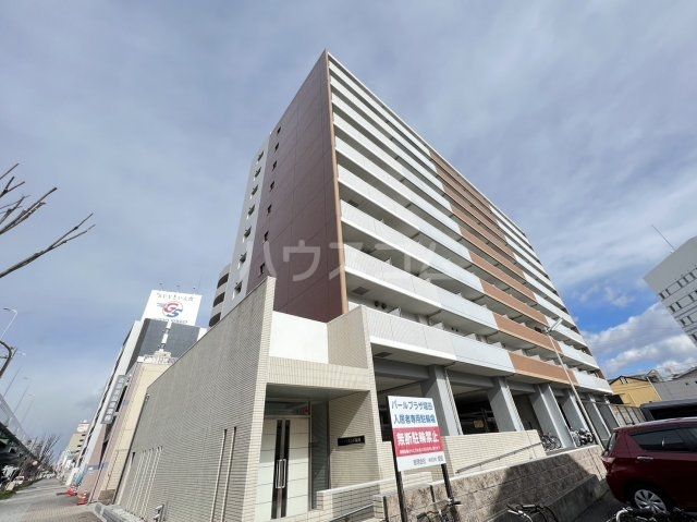 名古屋市瑞穂区堀田通のマンションの建物外観