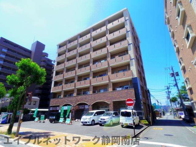 【静岡市駿河区中田のマンションの建物外観】