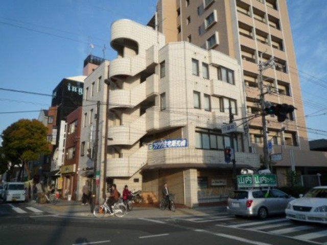 田原ビルの建物外観