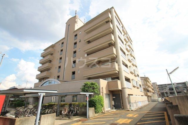 京都市下京区西七条東御前田町のマンションの建物外観