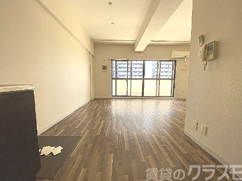 居室・リビング　自慢の広いリビングです！！