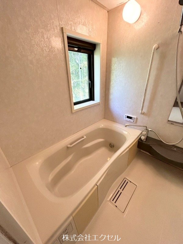 バス・シャワールーム　追い炊き機能付き♪