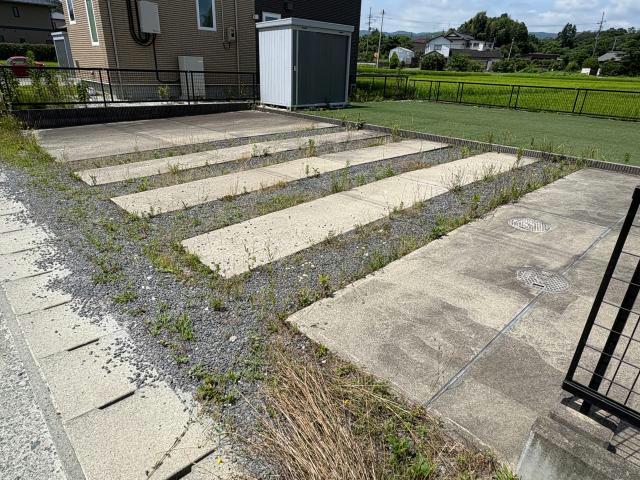 駐車場　駐車場