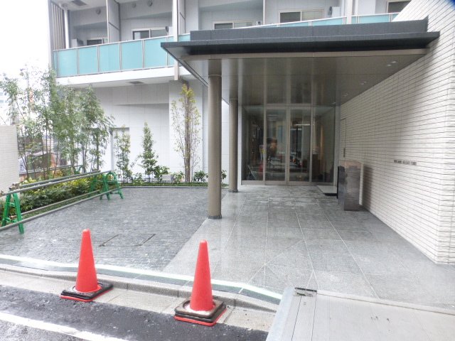 エントランス　エントランス