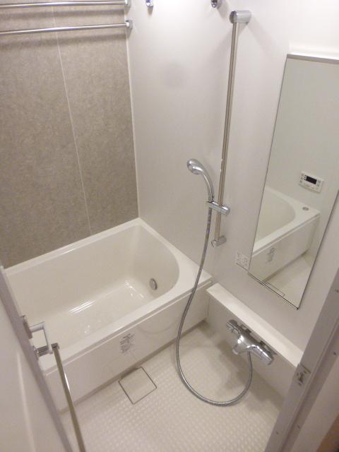 バス・シャワールーム　バス※別部屋参考写真