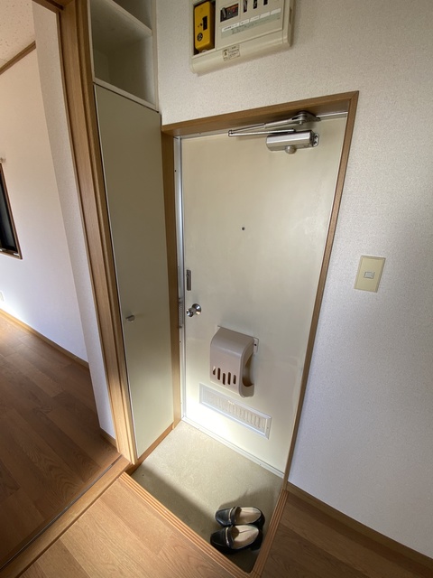 玄関　別部屋参考画像