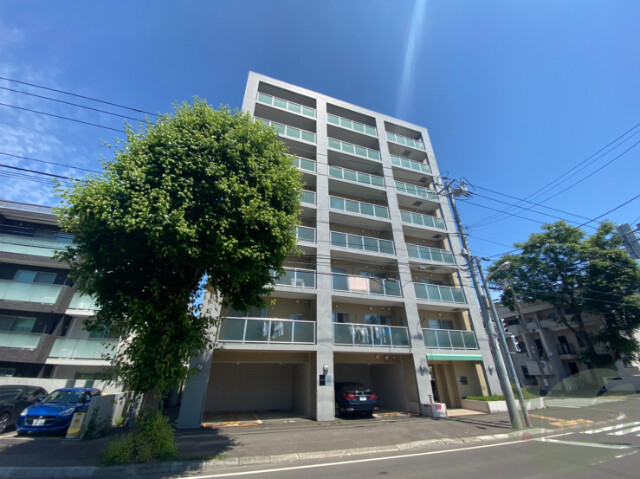 建物外観　札幌市中央区北三条西「フィール円山」