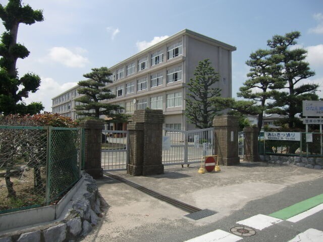小学校　浜松市立笠井小学校（小学校）まで582m