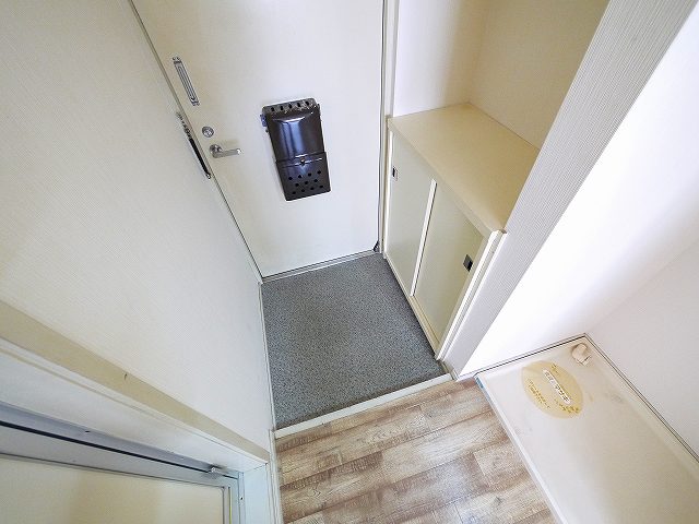 玄関　明るい玄関です