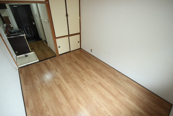 居室・リビング　※別部屋の写真です