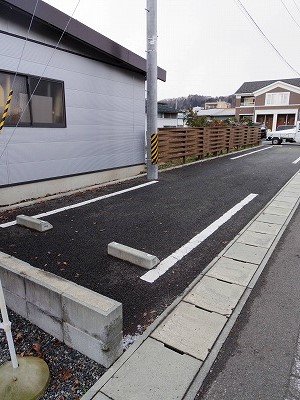 駐車場　駐車場