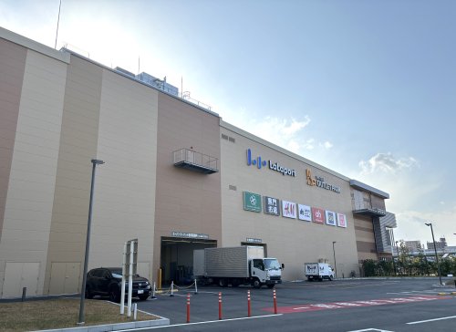 ショッピングセンター　ららぽーと門真（ショッピングセンター）まで592m