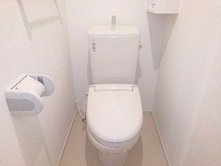 トイレ　落ち着いたトイレです
